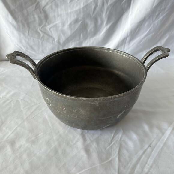 Vintage Pewter Double Handled Pot Bowl - Picture 1 of 5